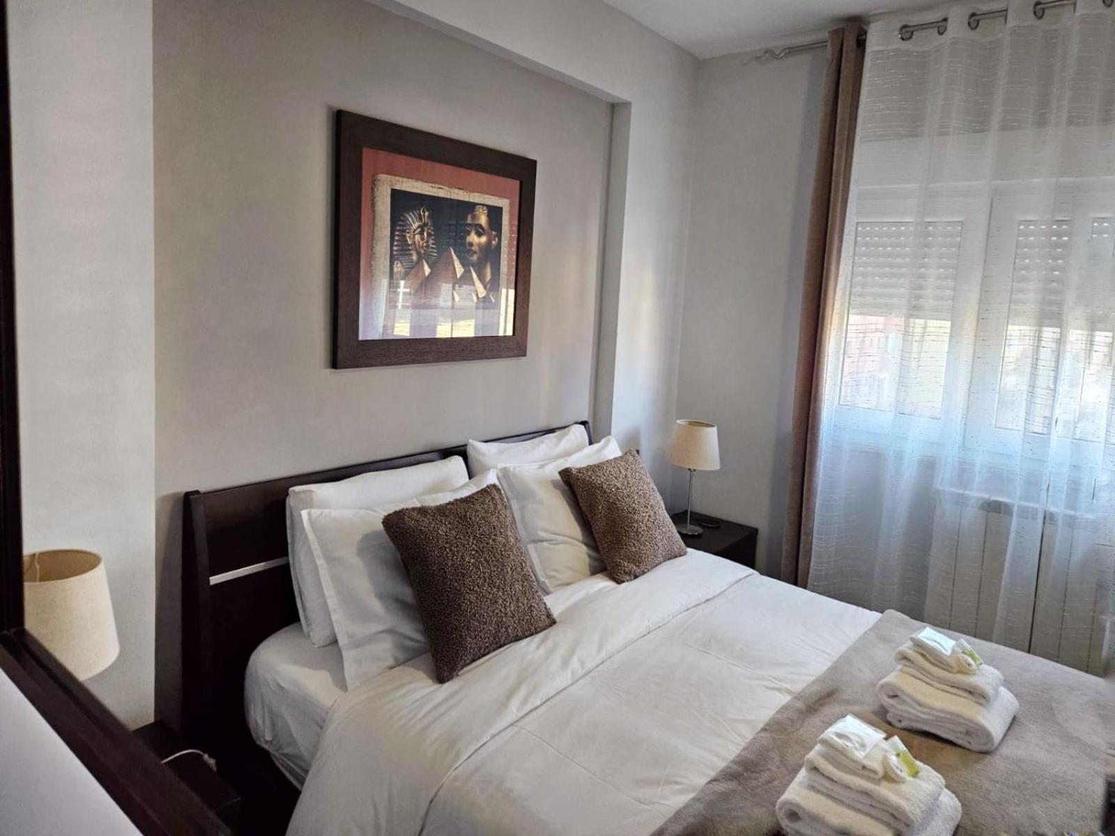 Modern Apartament ฟาการาช ภายนอก รูปภาพ